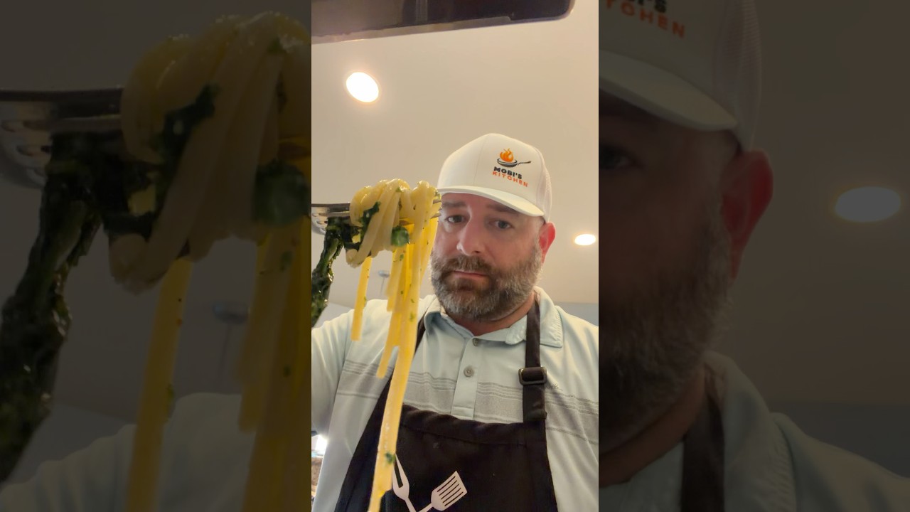 Rapini (Broccoli Rabe) Pasta! #broccolirabe #italian #recipe π₯¦π Rapini (Broccoli Rabe) Pasta! #broccolirabe #italian #recipe π₯¦π