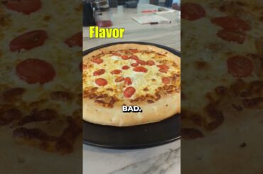 Vermillion Pizza Battle | Hy-Vee's Traditional Pizza ft.@Mayra_Rios  #pizza #foodreview #food
