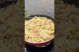 White Sauce Pasta 🍝 | Creamy Chicken Pasta | Must Try | #shorts #cooking #pasta #trending