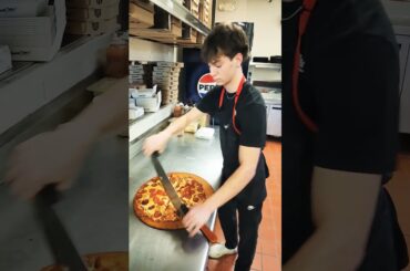 ROUND TABLE PIZZA  #usa #pizza #food #fastfood #pizzalover #italianfood #pizzafood #pizzatime #Lodi