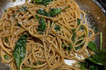 San Francisco garlic noodles w/ spinach