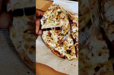 Unlimited free pizza #foodie #foodblogger #foodreview #subscribe #shorts