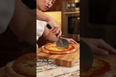 Step by step on how to cook a pizza 🍕🍕 #viral #pizzatoppings #pizzapizza #crispypizza #pizzalover