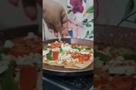 Homemade Pizza🍕#ytshorts #pizza #recipe #new #viralreels