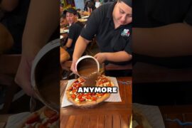 Italy Might Ban This Brazilian Pizza 😳 | #hookstep #food #kfc #foodfacts #fastfood #pizza #burger