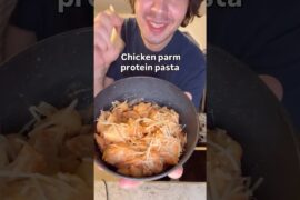 Chicken parm protein pasta #cooking #foodforfoodies #shorts #short #weightloss #fitness #fypシ #fyp