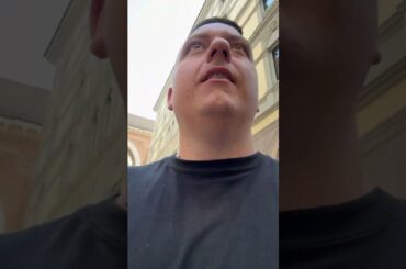 Hard Choice of Cuisine in Italy 🇮🇹🍔🍗