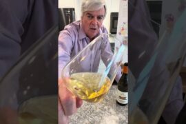 Super Tuscan Italian White Wine Blend