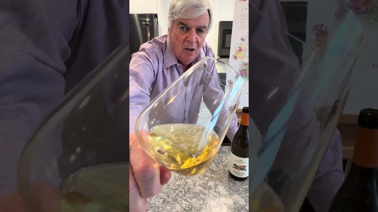 Super Tuscan Italian White Wine Blend Super Tuscan Italian White Wine Blend