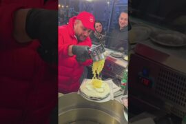 Italian street food #bestfood #streetfood #pizza