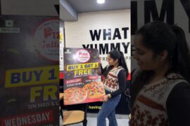 Buy one get one pizza free 🍕#pizza #explorepage #food #youtubeshorts #free #foodforfoodies #food