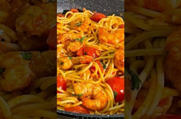I Can’t Stop Making This Shrimp Pasta… It’s That Good! 🤤🦐 #foodshorts #cooking #pasta