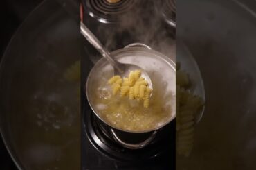 Easy To Make Salmon Pasta Bake Recipe 🍣 #foodrecipe #recipes #dinnerrecipes