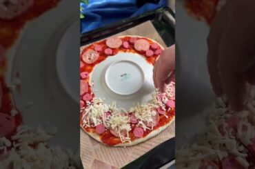 Ramzan Special Pizza Ring 🍕 | Easy & Cheesy Pizza Bread Recipe #shorts #ramzan #trending