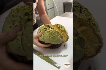 Pistachio Panettone 🇮🇹 | Italy’s Sweet Holiday Classic 💚