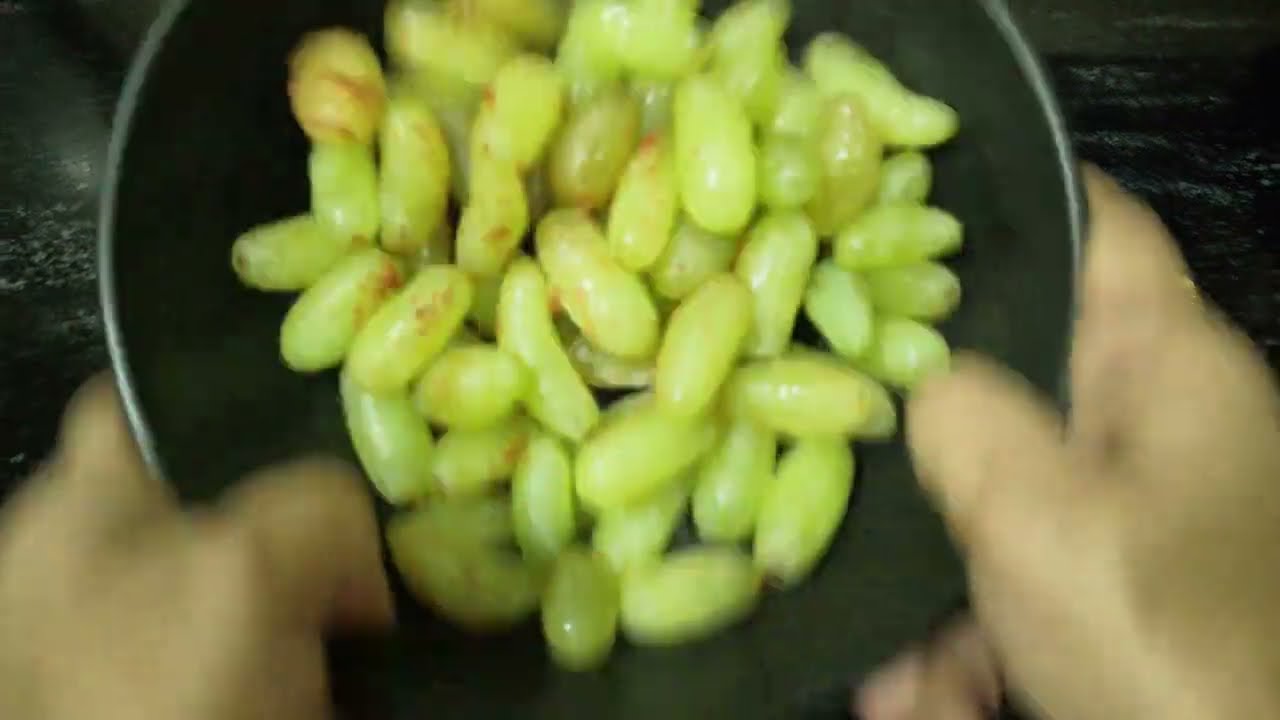 spicy 🍇 #grapes#food #shortsfeed brishtihomekitchen spicy 🍇 #grapes#food #shortsfeed brishtihomekitchen