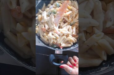 Creamy White Sauce Pasta in 1 Minute | Easy & Delicious Recipe 🍝 #shorts