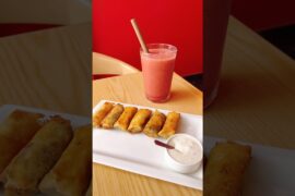 Spanakopitas at Eating Love Jayanagar Bangalore Bengaluru for best vegetarian Italian food