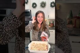 Biscuit Pizza Bake might go down as the easiest recipe I own, and its DELICIOUS🤩🤩  1 can biscuits