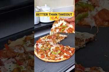 “1-Minute Pizza Hack Everyone Should Know! 🍕🔥” #shorts #youtubeshorts #pizza #viralshorts#food