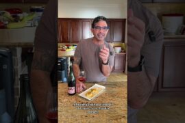 One of my favorite wines ever, with one of my favorite antipastos EVER! 🍾🧀