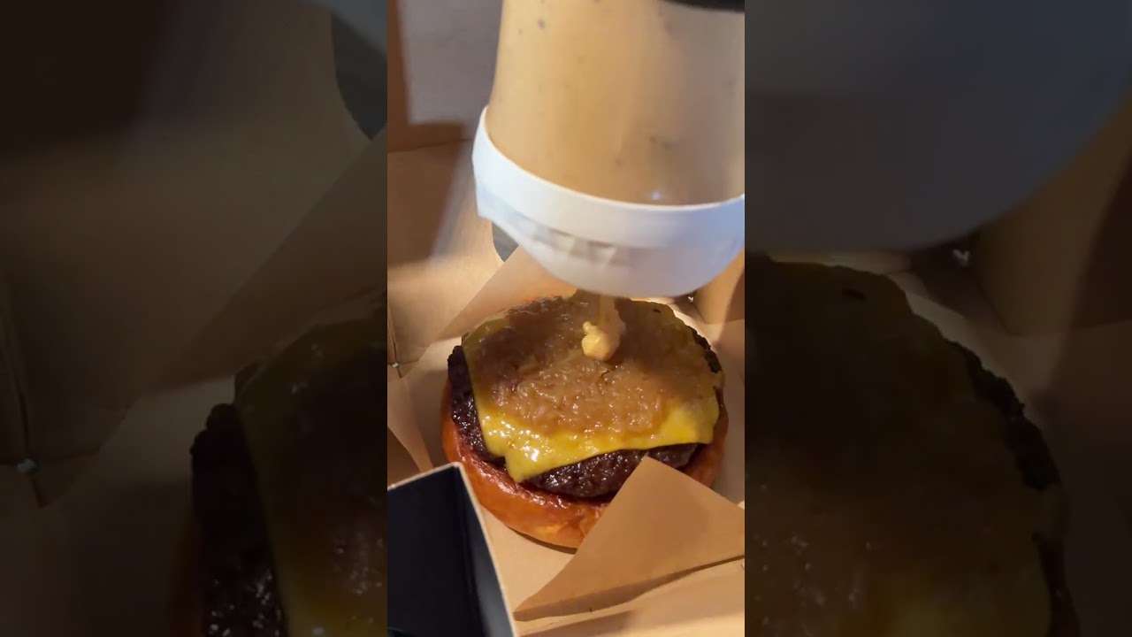 Top 17 Burger in the World 🍔 Gui’s Burger Japan Top 17 Burger in the World 🍔 Gui’s Burger Japan