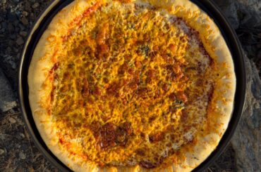 Stuffed Crust Lloyd Pan