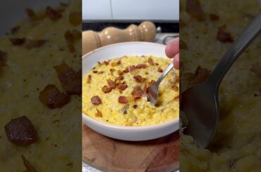 Risotto a la carbonara 🥓🧀 ¡Está de locos! #recetas #youtubeshorts