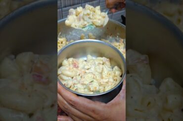 Creamy and Cheesy White Sauce Pasta😋👌Delicious Recipe #shortsfeed #cheesy #pasta #whitesaucepasta#yt