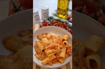 Pasta cremosa al pomodoro e tonno #ricette #shortvideo #food