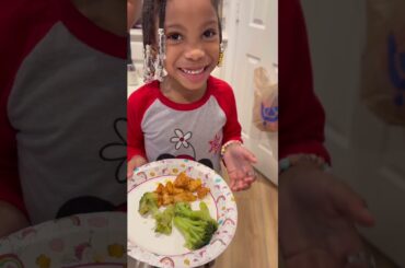 Italy cooking on her new personal kid stove 🤭🤣😆 #kidscooking #cookingsetforkids #littlegirltoys