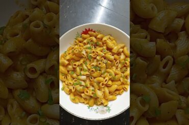 Easy Creamy Tomato Pasta 🍅 #shorts #pasta #recipe