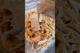 THIS alfredo just CHANGED your life 😍🍜 #sahm #dayinmylife #cooking