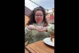 Stracciatella yogurt is superior   #italy #whatIeatinaday #americanabroad #lifeinitaly