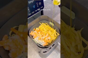 Easy air fryer pasta recipe | tagliatelle, shrimp, creamy & blue cheese 🤤 #shorts #pasta #shrimp