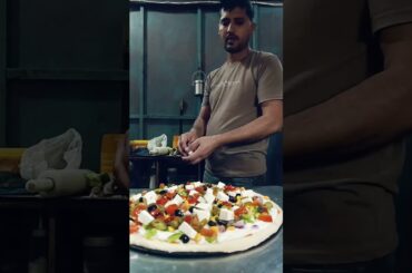 lovers bite pizza large size pizza#shorts #pizza #tamannapraveenvlogs