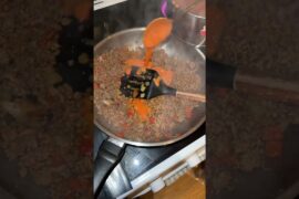 Cheesy Baked Beef Enchiladas 😍🤤✨#enchiladas #cookwithme #cooking #beefenchiladas