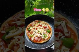 Pizza recipe 😋🎀#ytshorts #pizza #shorts #shortvideo #foodie #cooking #Cook with Shahnaz