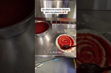 Un client me crache dessus dans ma propre pizzeria 😡 #pizza #pizzaiolo #cuisine