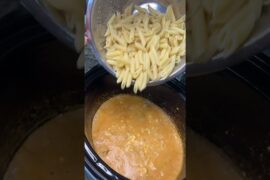 Buffalo chicken pasta in the crockpot