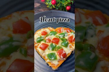 Little heart pizza recipe ❤️ #ytshorts #shorts#shortsfeed#viral#trending#pizza#cookwithgayatri06