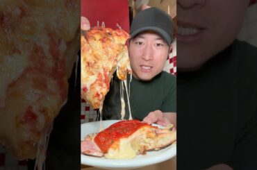 HIGHEST RATED Pizza in the World🌍🍕