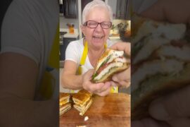 Chicken focaccia sandwich #cooking #recipe #cook #baking #italy #food