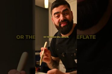 Amaretti cookies DONE RIGHT! - #recipe #italianfood #italiancuisine #cookies #sweet #cookie