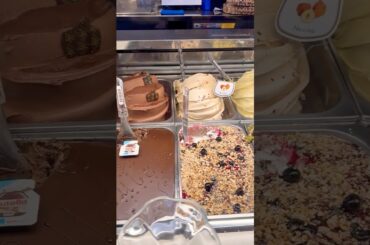 Italian pastries are fenomenal 🥐🍨🍰🇮🇹