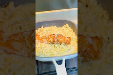 Creamy Salmon Alfredo Fusilli 🧀🍝 | Easy Cheesy Pasta Recipe #shorts #cookingvideo #food