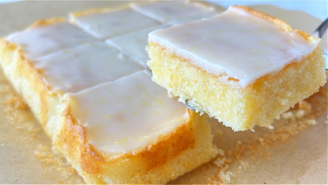 This Italian Lemon Cake Is So Soft It Melts in Your Mouth! This Italian Lemon Cake Is So Soft It Melts in Your Mouth!