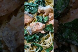 Italian Creamy Salmon & Spinach Pasta#food#fyp