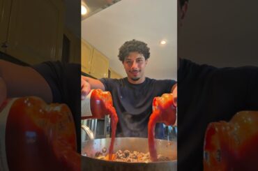 Lasagna (ingredients and recipe on insta and TikTok) #lasagna #satisfying #chef #cuttingskills