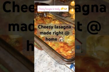 Cheesy Lasagna @ home🧀🥪🫶🏻🌿#homemadefood #homebaker #italy #cooking #fyp #realfools #tasty